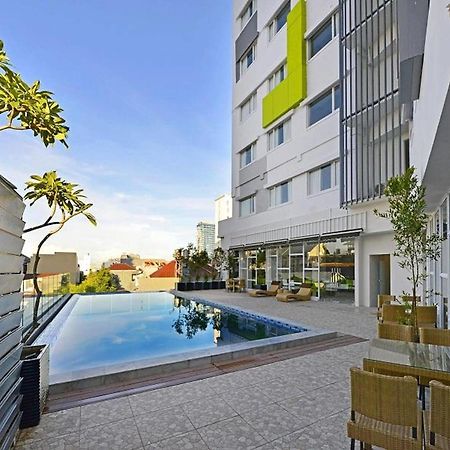 Whiz Prime Hotel Hasanuddin Makassar Eksteriør billede