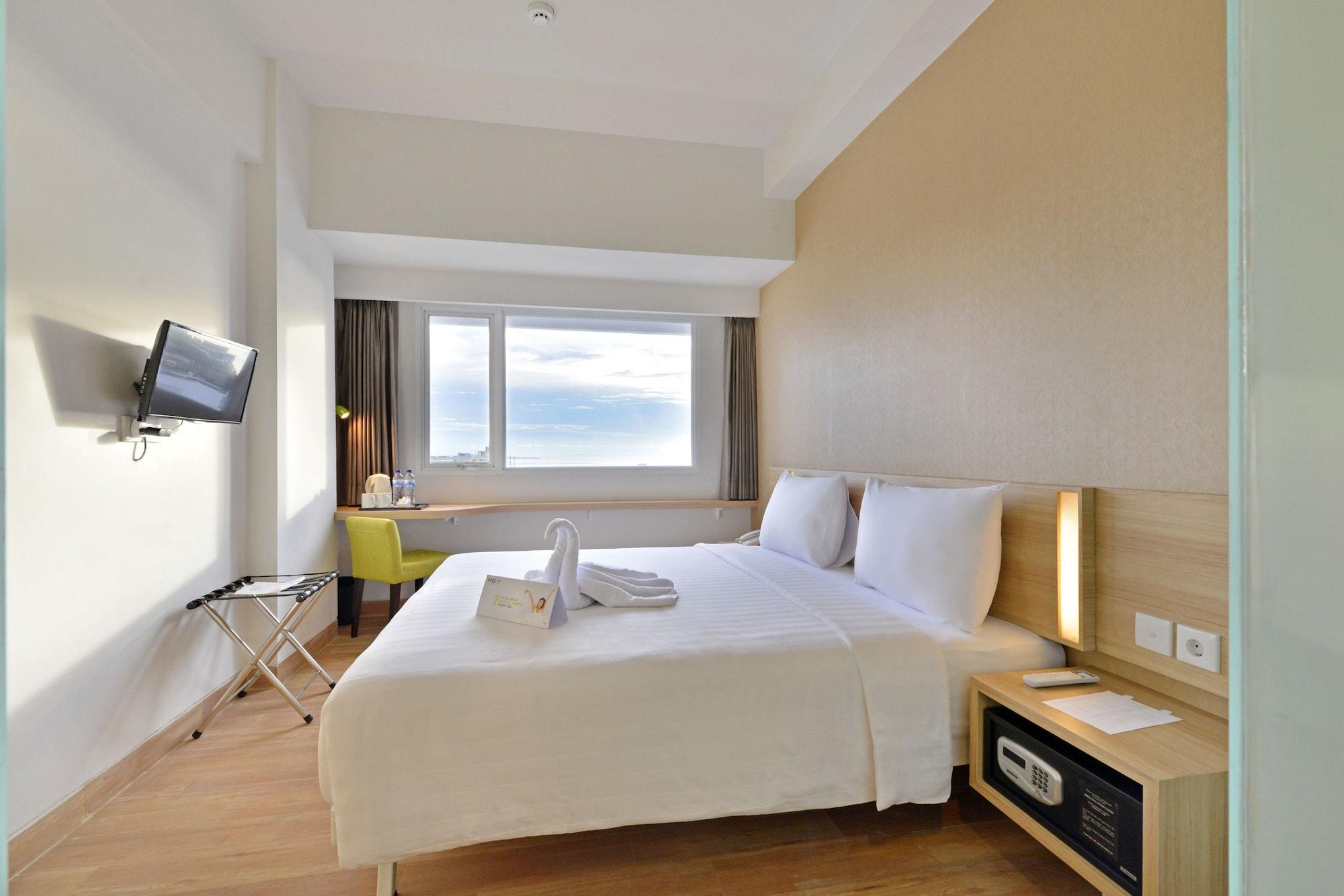 Whiz Prime Hotel Hasanuddin Makassar Eksteriør billede