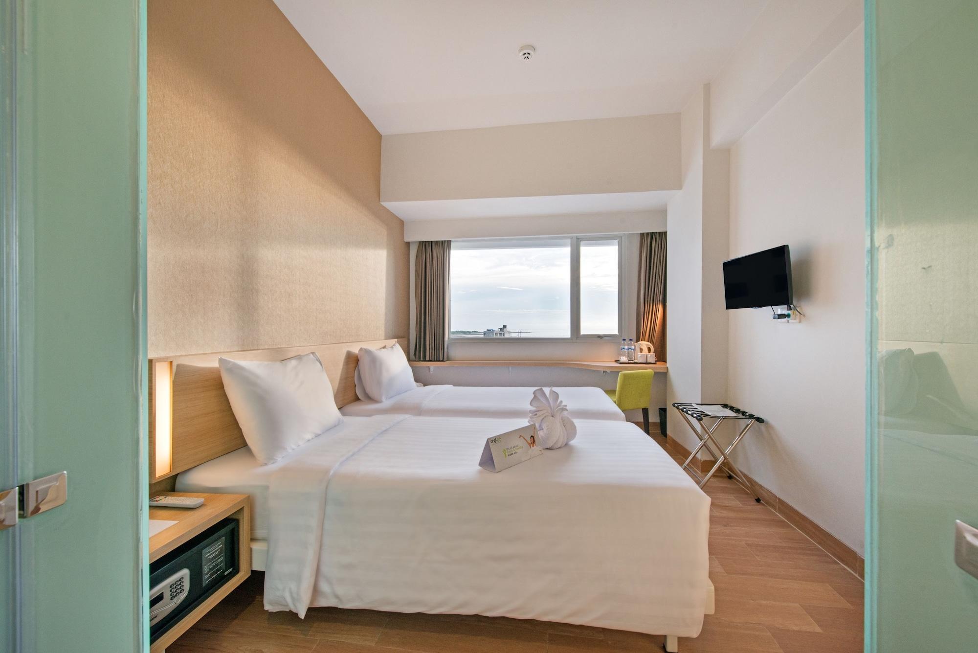 Whiz Prime Hotel Hasanuddin Makassar Eksteriør billede
